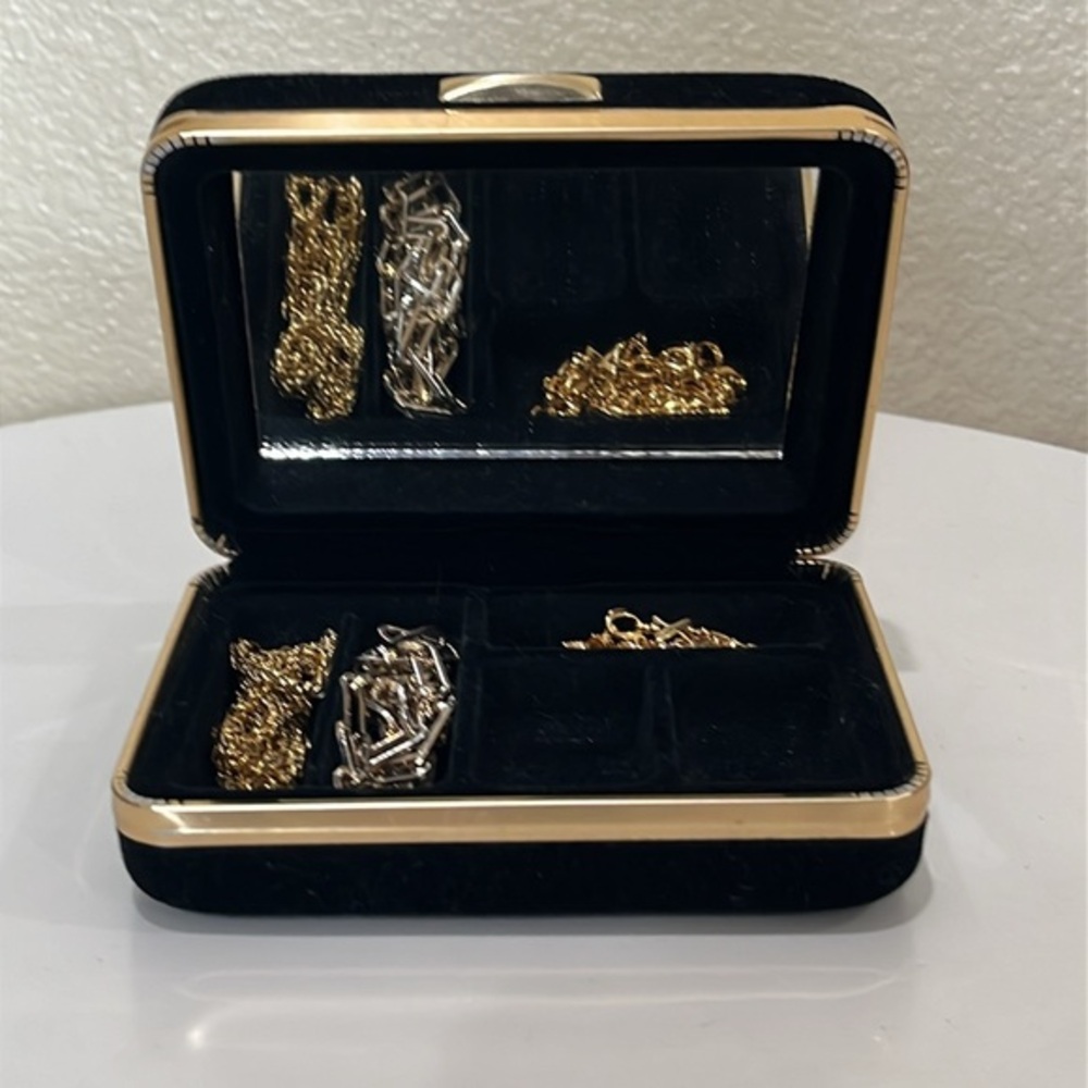 JEWELRY BOX & ACCESSORIES